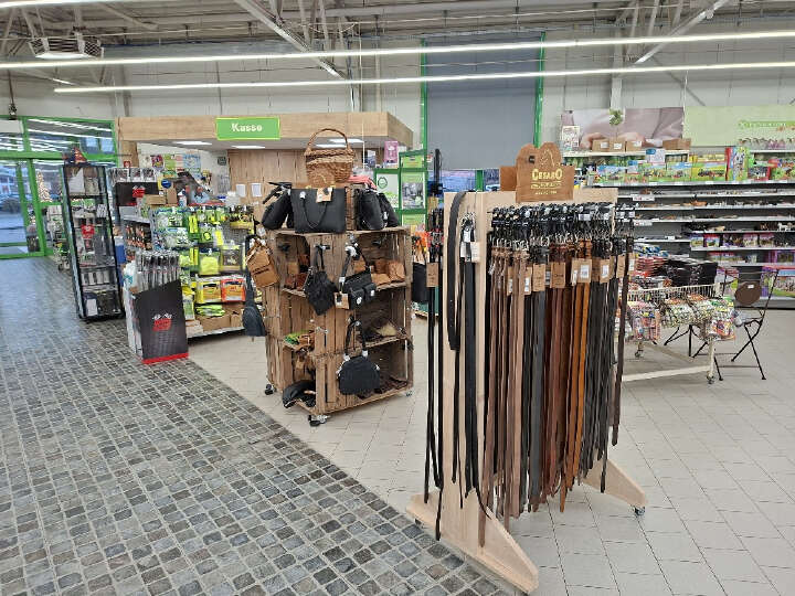 20251204 093351 resized